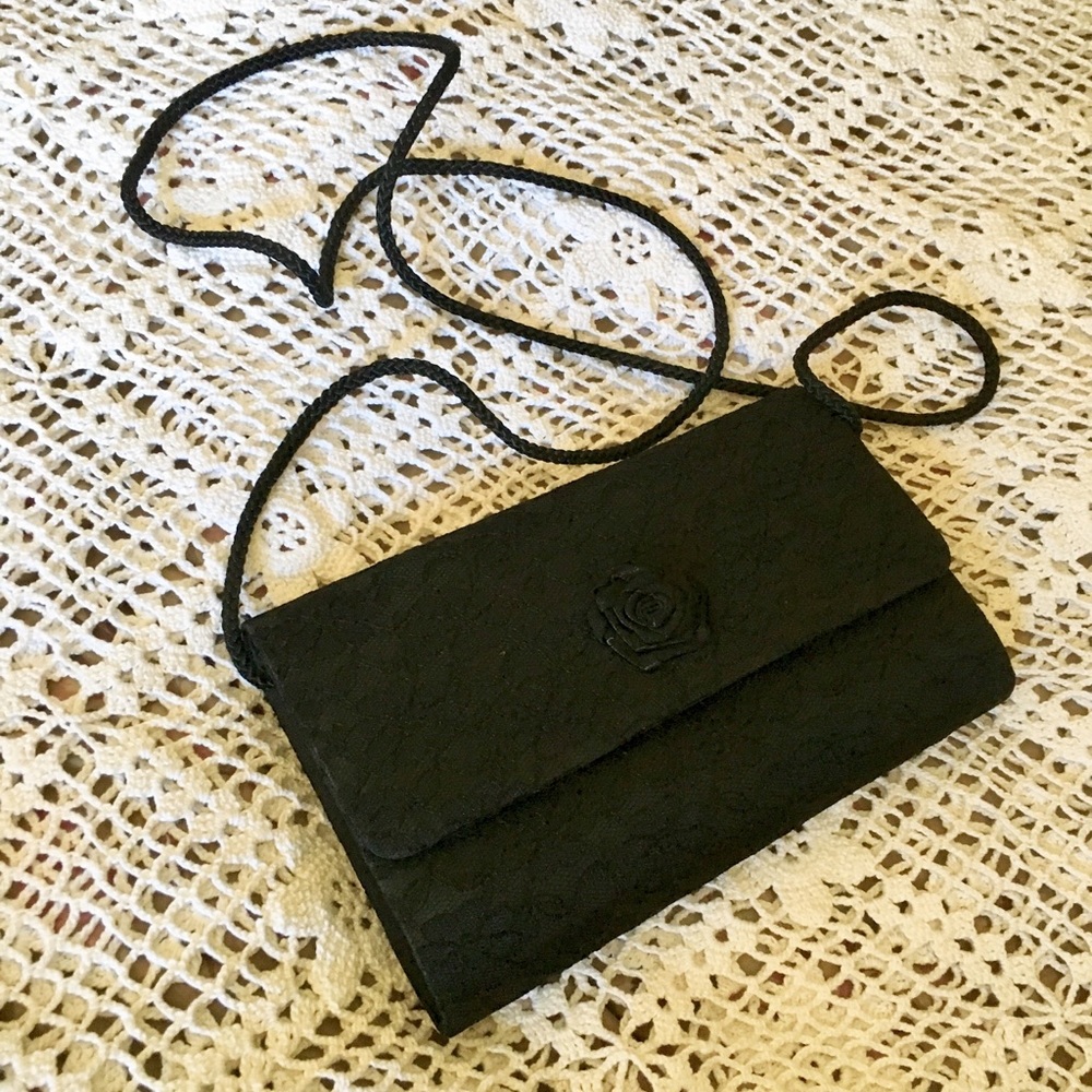Black Lace With Rosette Fashion Clutch NWOT